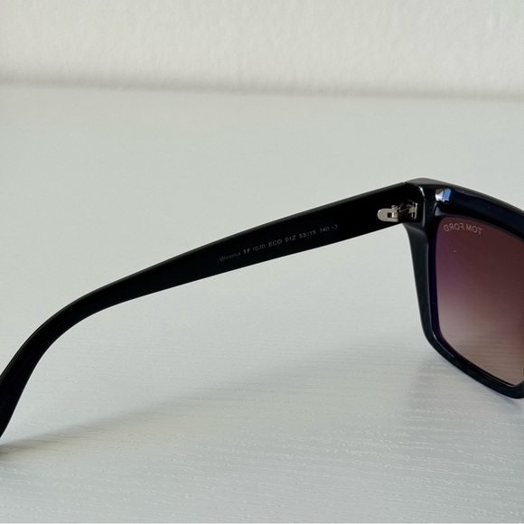 New! Tom Ford Winona TF1030 01Z Black Sunglasses, Authentic main image 6